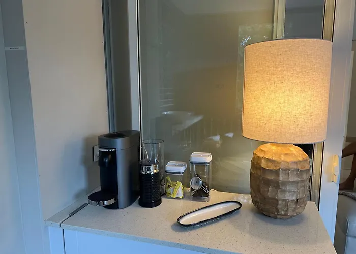 Noosa Beach Apartment On Hasting St French Quarter Resort.Noosa Heads